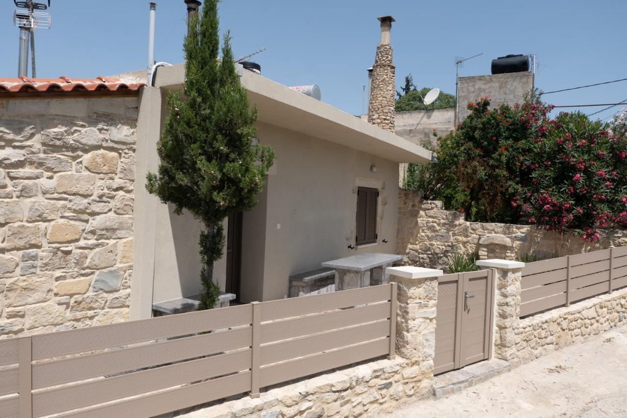 Faistos * Agios Ioannis (Crete)